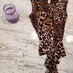 Leopard print top